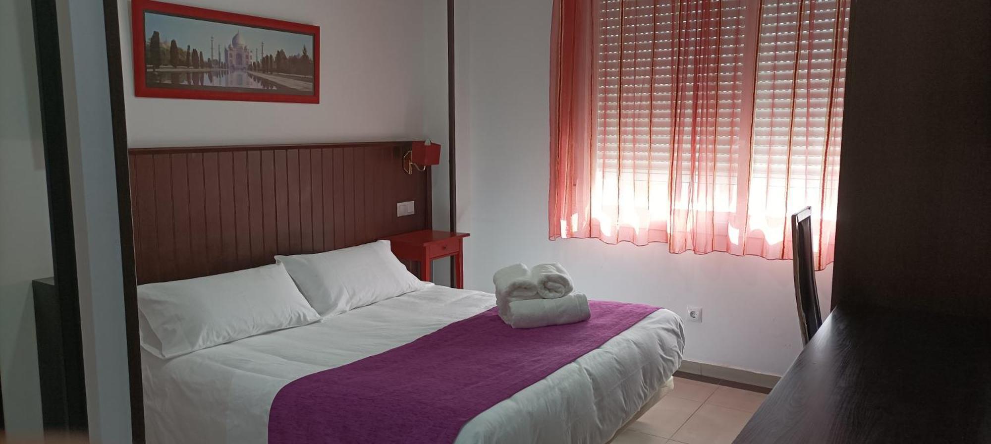 Hostal Dona Isabel Majadahonda Ngoại thất bức ảnh