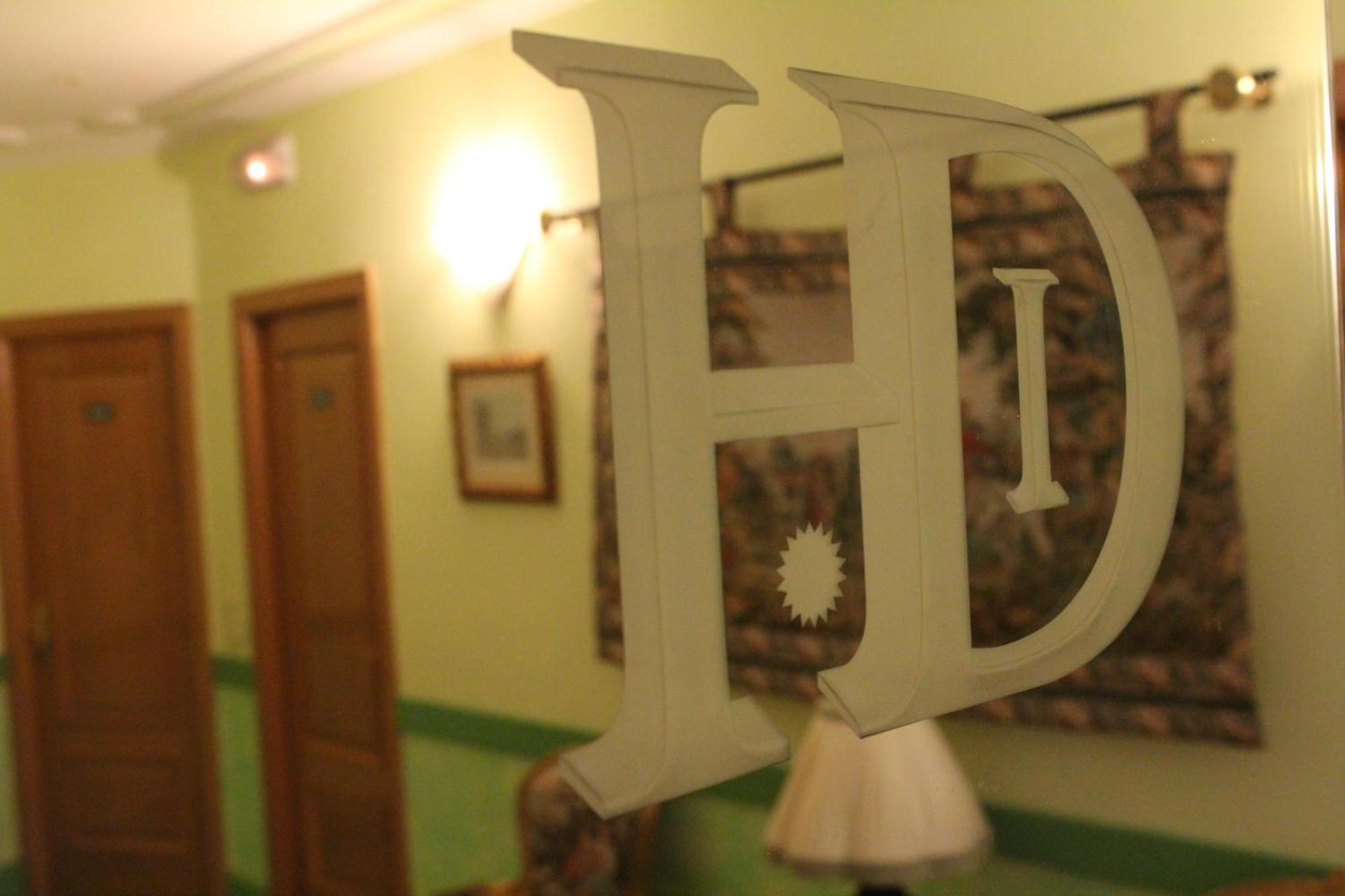 Hostal Dona Isabel Majadahonda Ngoại thất bức ảnh