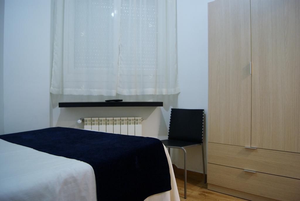 Hostal Dona Isabel Majadahonda Ngoại thất bức ảnh