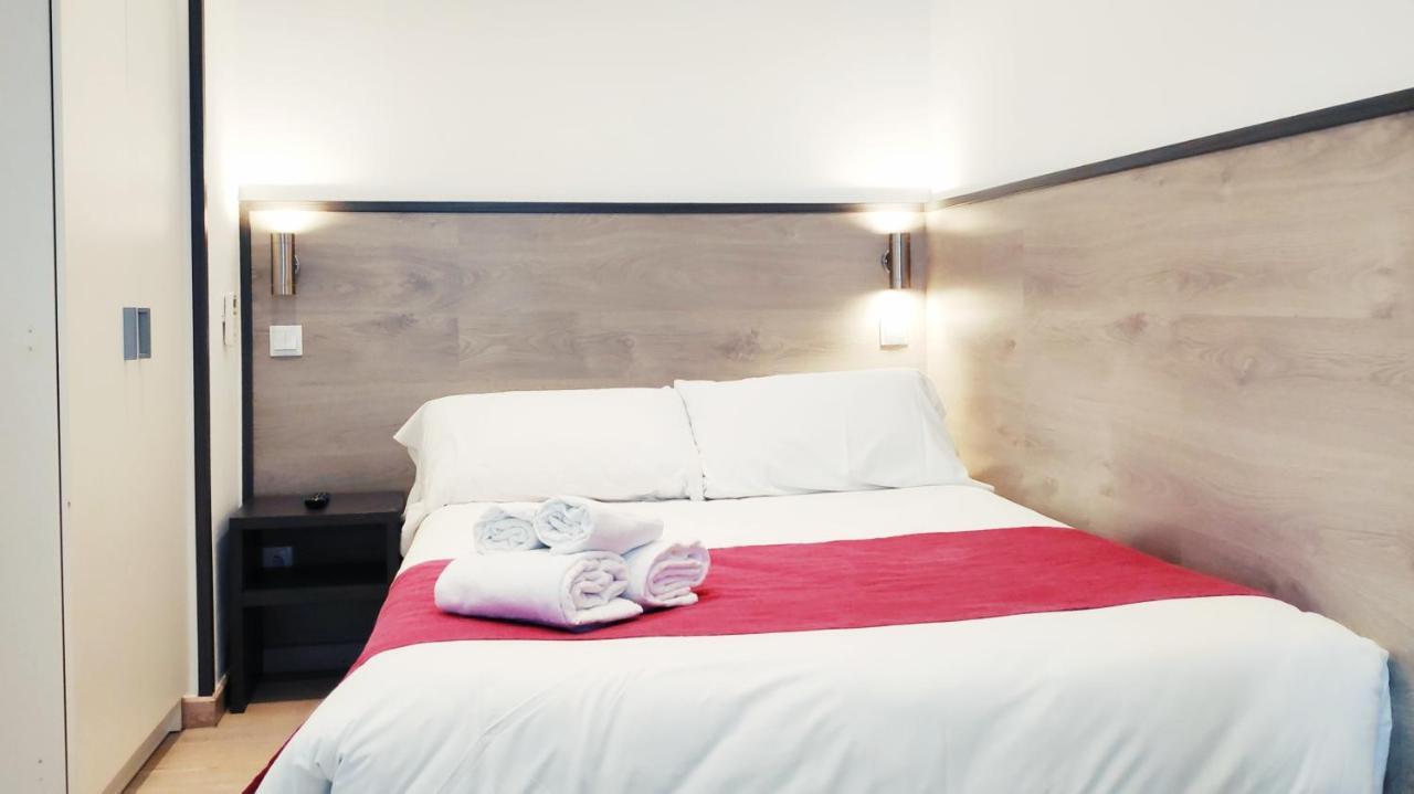 Hostal Dona Isabel Majadahonda Ngoại thất bức ảnh
